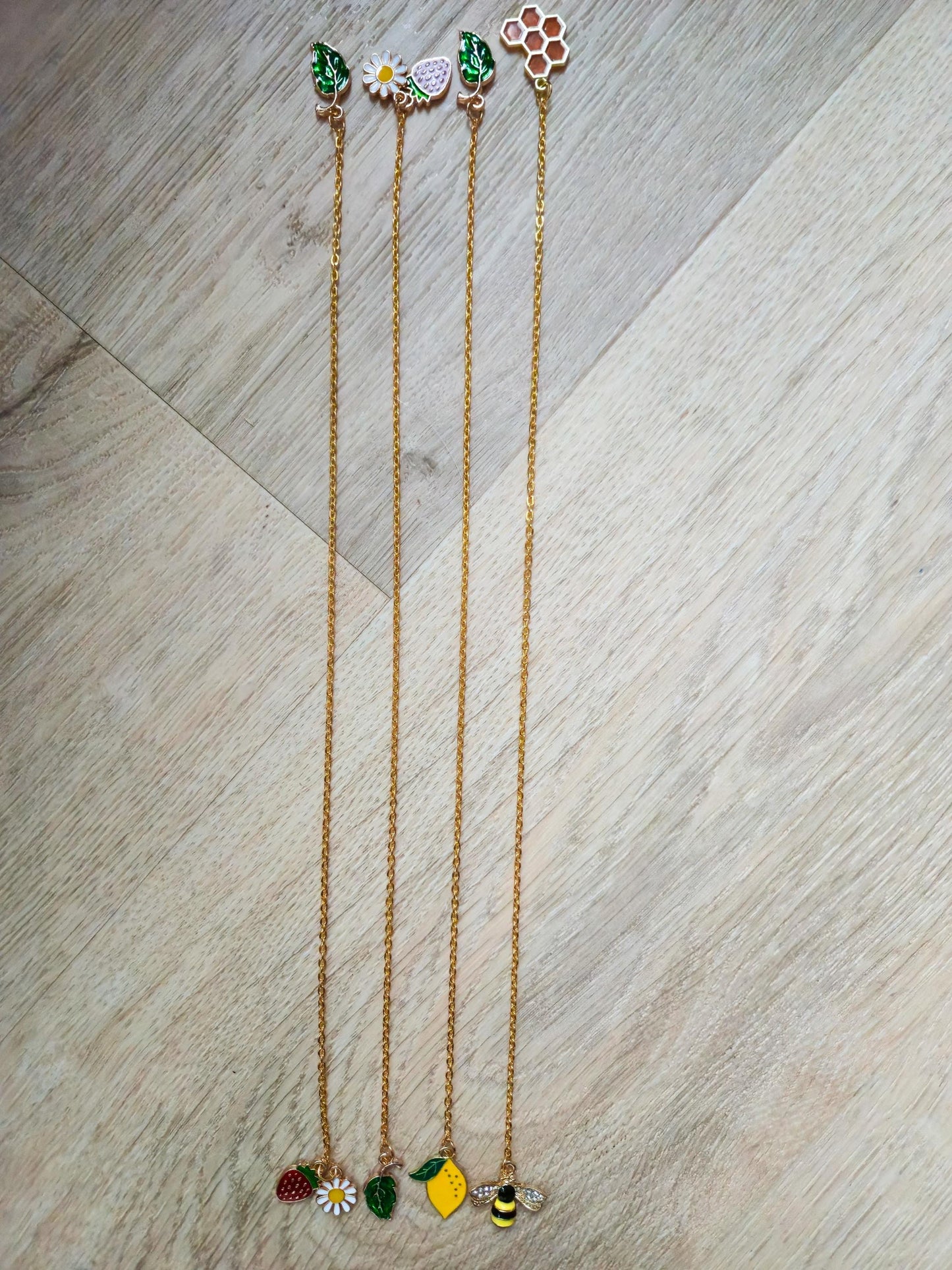 Summer Chain Bookmark