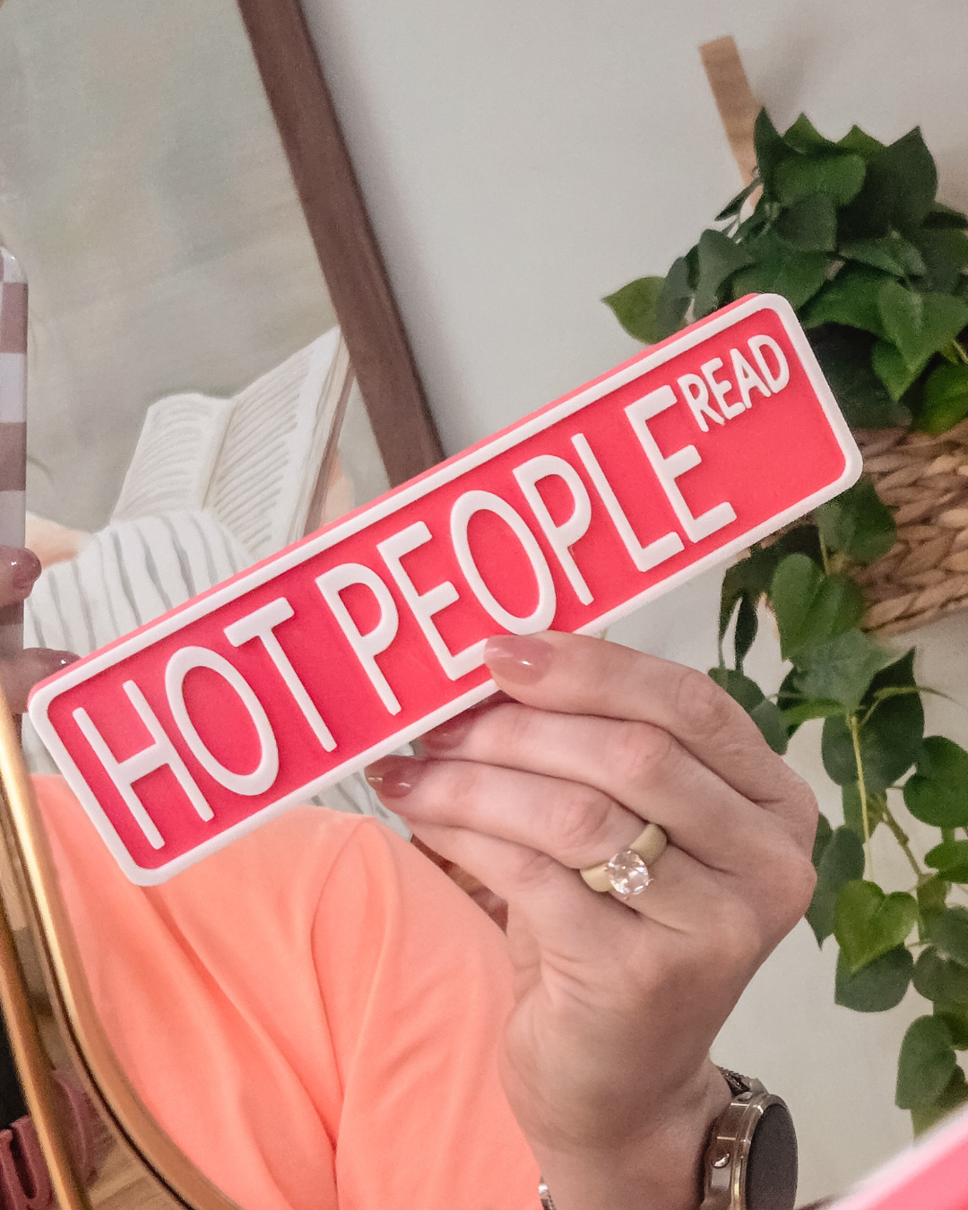 Hot People Read β 3D Printed Bookshelf Sign