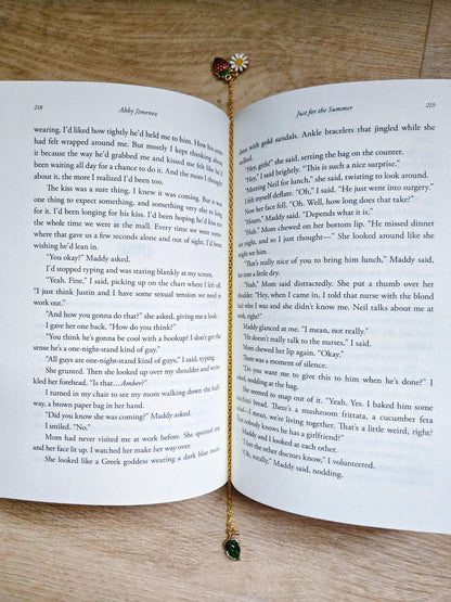 Summer Chain Bookmark