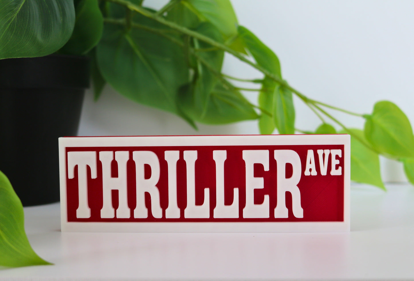 Thriller 6x2 Street Sign